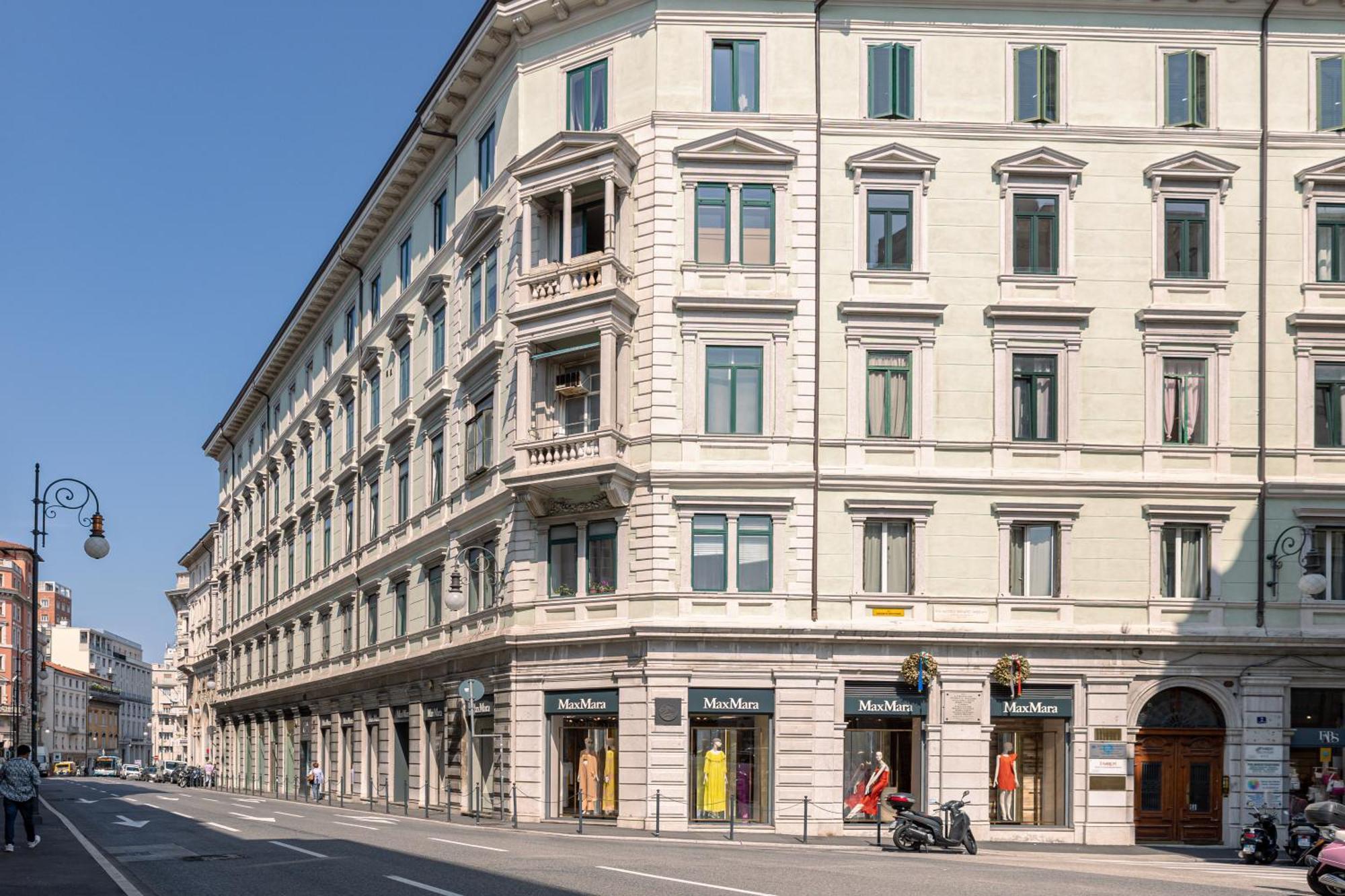 Suite Liberty View - Trieste Center Ponte Rosso Buitenkant foto